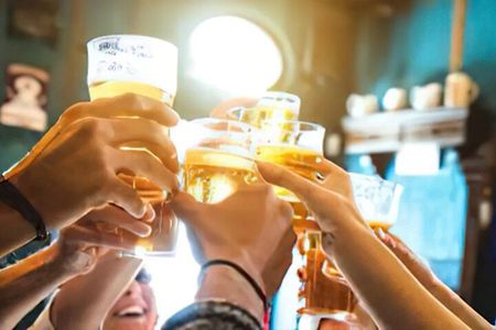 Drinks on Foot: Dublin Traditional Pub Tour 