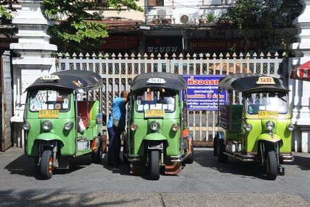 Bangkok: Michelin Guide Street Food Tour by Tuk Tuk