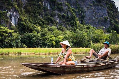 Luxury Hoa Lu - Trang An - Mua Cave full day w round trip from Hanoi/ Ninh Binh