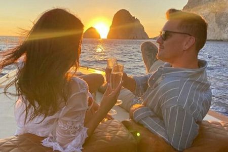 Shipwreck and Blue Caves Yacht Tour 