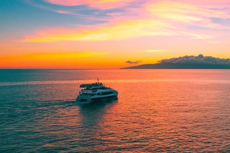 Ma'alaea Harbor: Sunset Prime Rib or Mahi Mahi Dinner Cruise 