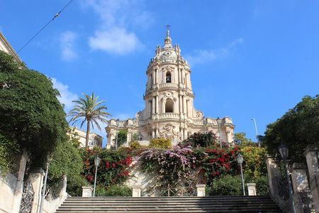 Shared Tour by Minivan or Car from Syracuse to Ragusa, Noto and Modica