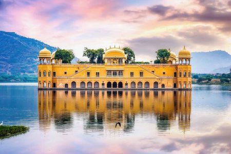 4 Days Guided Jaipur, Ranthambore Tigers & Udaipur Tour With Safari & Hotels