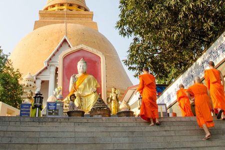 Maeklong Railway and Floating Markets with Great Pagoda Temple