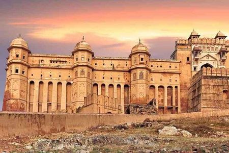 Private Guided Jaipur Tour: Amber Fort,City Palace, Water Palace 