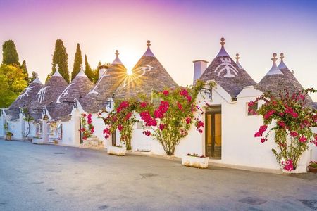 Day of Private Guided Tour to Polignano and Alberobello from Bari
