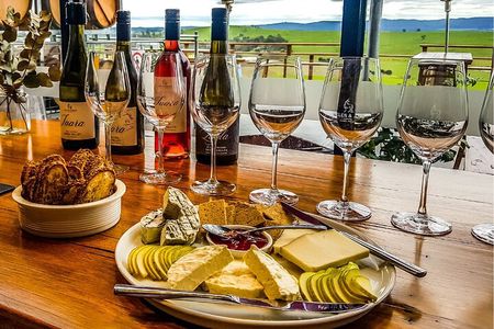 Amazing Yarra Valley Wine, Gin, Cheese & Chocolate Tour