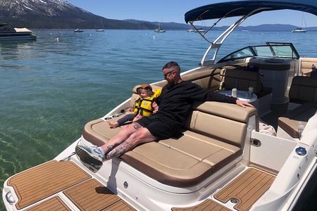 Private Yacht-Class Boat Tour on Lake Tahoe