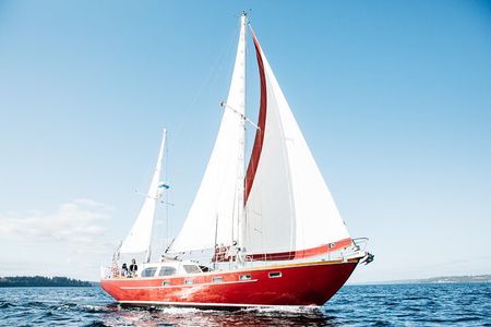 Sail Bainbridge Island & Seattle Waters - Classic Sailboat