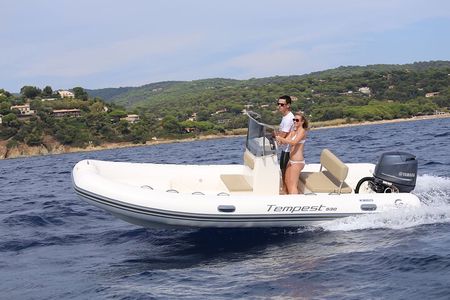 Rental Capelli Tempest 530 max. 6 people 40hp