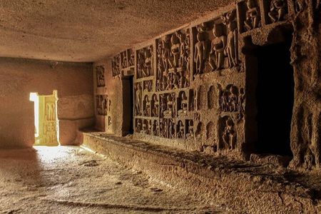 Private Kanheri Buddhist Cave with Mumbai Sightseeing Including AC vehicle