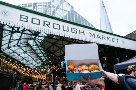 Delicious Doughnuts & Tea: Small-Group Borough Market Experience