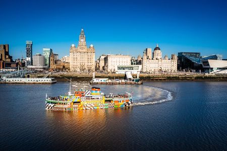 Liverpool: River Cruise & Sightseeing Bus Tour