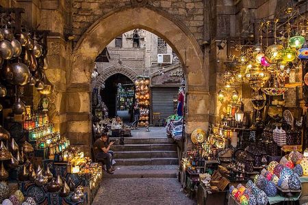 Full-Day Shopping Tour with Lunch and Pick Up 