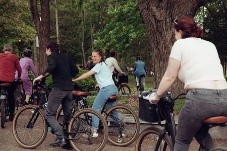 Bike / E-bike tour : Plateau, Mile-End, Jean-Talon Market by Fitz