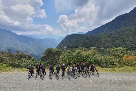 Death Road by Bike -Full Suspension- 