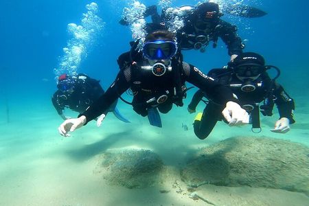 Costa Brava: Scuba Diving Tour, Lunch and a Visit to Tossa de Mar