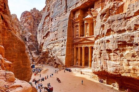 Private Petra Sightseeing day tour from Aqaba port