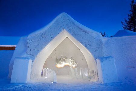 Arctic Snow Hotel Visit in Wildness in Rovaniemi
