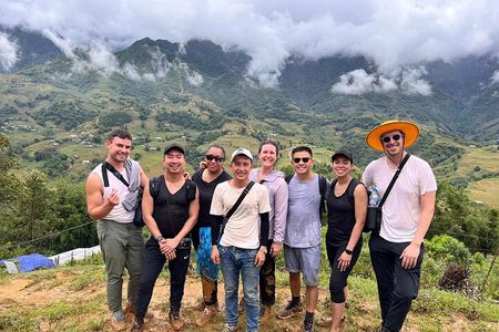 From Hanoi: 2-Day Overnight Sapa Tour by Luxury Van Limousine