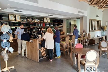 Cape Town based Private Full Day Winelands Tour to Franschhoek 