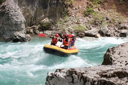 2 Hours River Rafting Tour with Pick Up