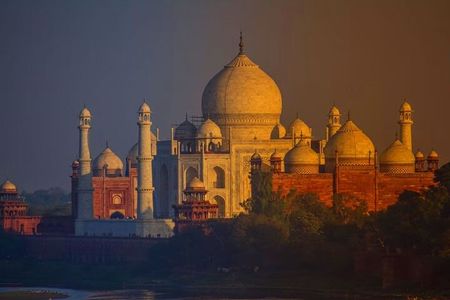 Delhi Agra and Taj Mahal Private Day Trip by Express Train with Lunch