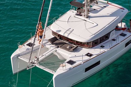 Deluxe Private Boats - 40 ft Catamaran
