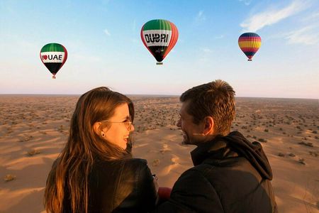 Hot Air Balloon Flight in Dubai with Refreshments Including Pickup & Drop off