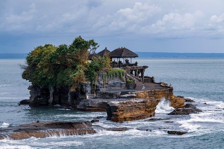 Tanah Lot - Jatiluwih (UNESCO) - Beratan lake -Hidden hill (Wanagiri)-FREE WI-FI