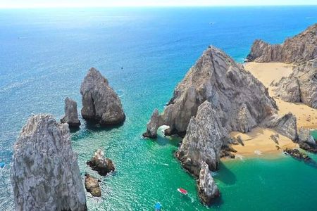Tour to The Arch and Lover's Beach (optional) from Cabo