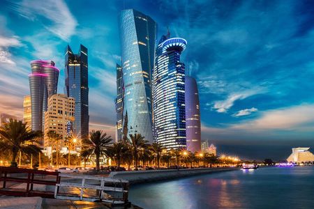 Doha City Tour: Guided Tour to Souq Waqif, Katara, Pearl Island 