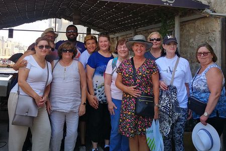 Dubai's Favourite Food & Historic walking Tour