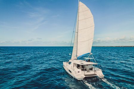 5H Private 44' Catamaran All-Inclusive - Tulum & Playa del Carmen