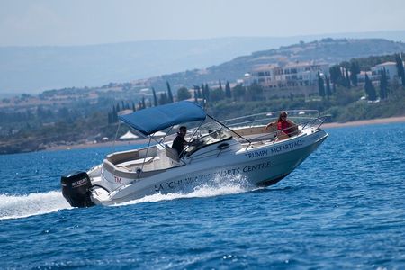 Luxury Marinello 26 Self-Drive speedboat Rental in Latchi 