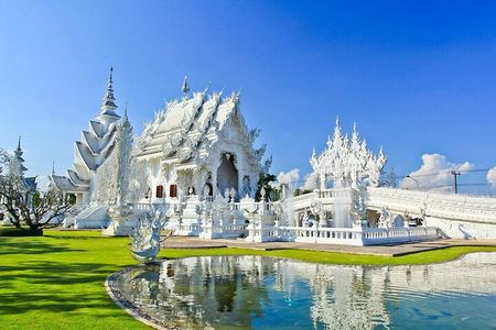 Golden Triangle, White, Black, Blue Temple Full Day Tour From Chiang Mai