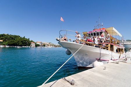 Dubrovnik: 3 Islands Boat Tour with Lunch & drinks(FR, ES, EN)