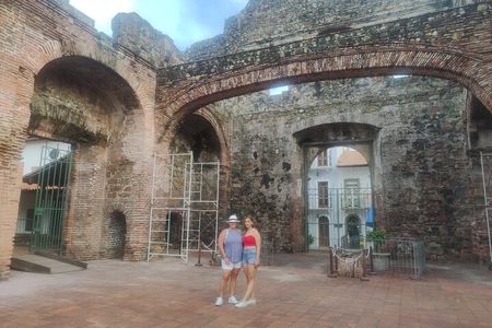 Half day city tour & Panamá Canal
