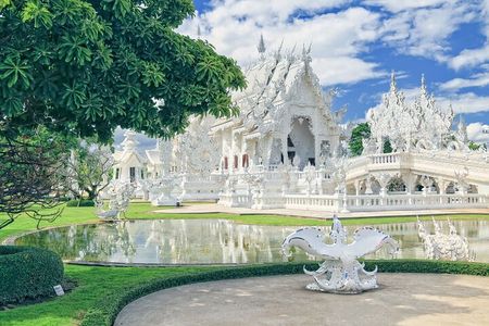 Golden Triangle, White, Black, Blue Temple Full Day Tour From Chiang Mai