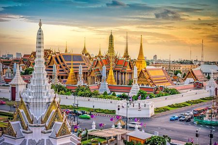 Amazing Bangkok Tour : Royal Grand Palace, Wat Phra Kaew and Wat Arun (SHA Plus)