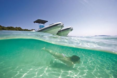 Zadar: Shipwreck Dive, Sandy Beach, Lighthouse & Island Tour