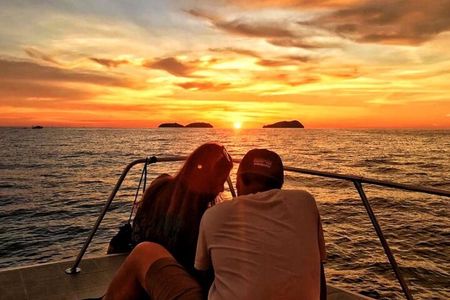 PRIVATE Romantic Sunset Boat Tour Zadar with Local Wine 1,5h 
