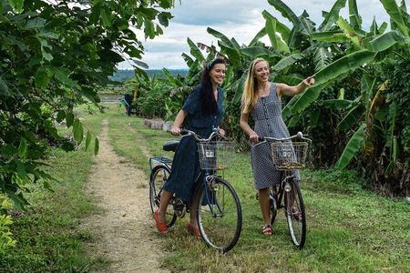 Private Bicycle Tour to Chiang Mai and Thai Cooking Class