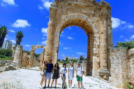 Guided Small-Group Tour to Sidon, Tyre & Maghdouche with Lunch 