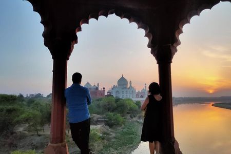 Same Day Private Taj Mahal and Agra Fort Tour from Delhi