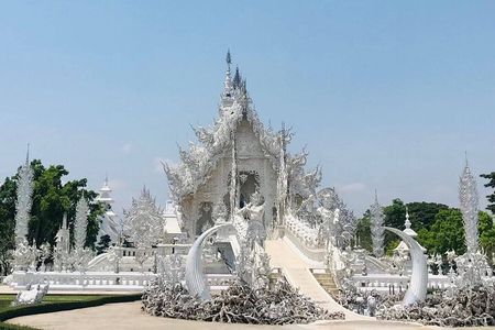 Chiang Rai and White Temple Private All-Inclusive Day-Tour
