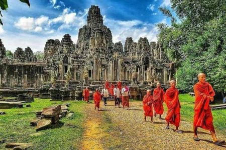 Siem Reap: Angkor Wat & Floating Village 2 Day Private Tour 