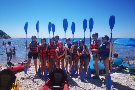 Kayak excursion to Cova dels Coloms from Platja Mascarat