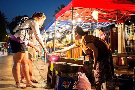 Vientiane Cuisine & Culture: The Hungry Tuk Tuk 