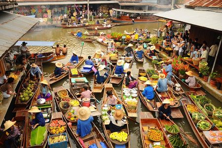 Iconic Markets: Damnoen & Train Market Explore